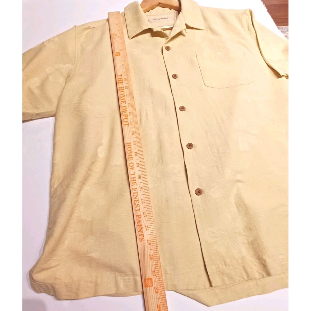 Tommy Bahama Men's Silk Blend Tropical Yellow Button Up Shirt size larger - Picture 6 of 8